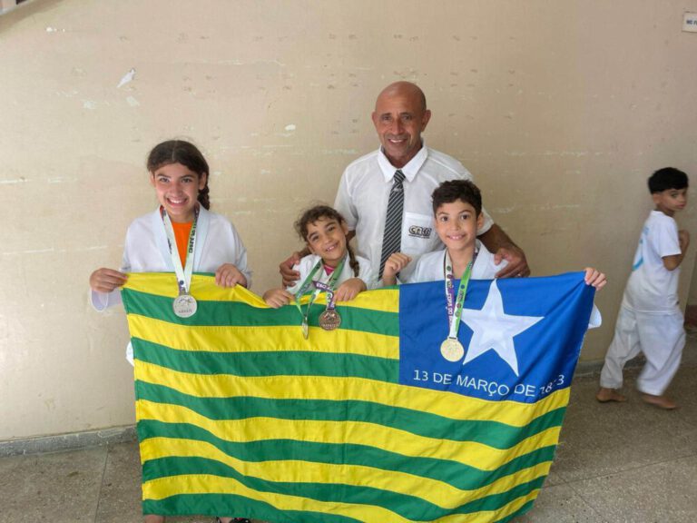 Atletas picoenses conquistam seis medalhas na Copa Brasil de Karatê