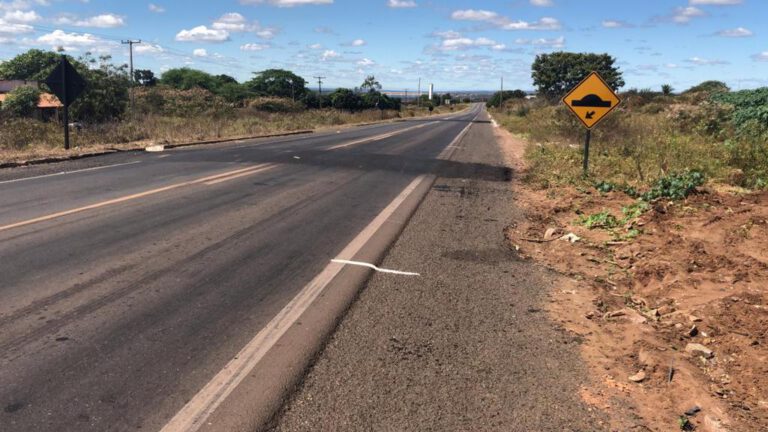 Diretoria do DNIT atende OAB de Picos e instala redutores de velocidade nas imediações do antigo Posto Maravilha