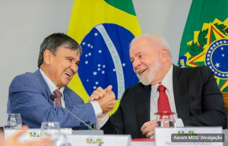 Após ficar de fora de duas copas, piauiense Adriana é titular na estreia contra o Panamá