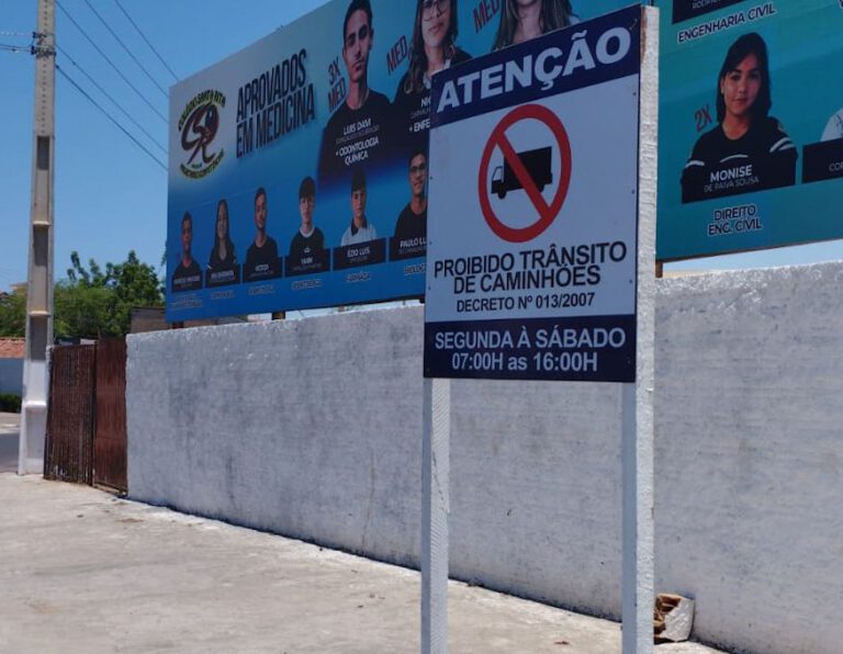Secretário de Trânsito alerta caminhoneiros sobre o Decreto que regula o serviço de carga e descarga no município