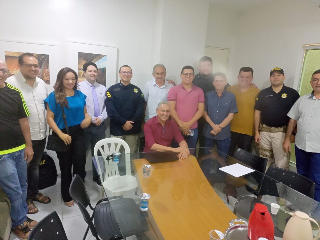 Secretário de Trânsito de Picos participa de reunião voltada para apresentação do Projeto Semana do Trânsito de Picos