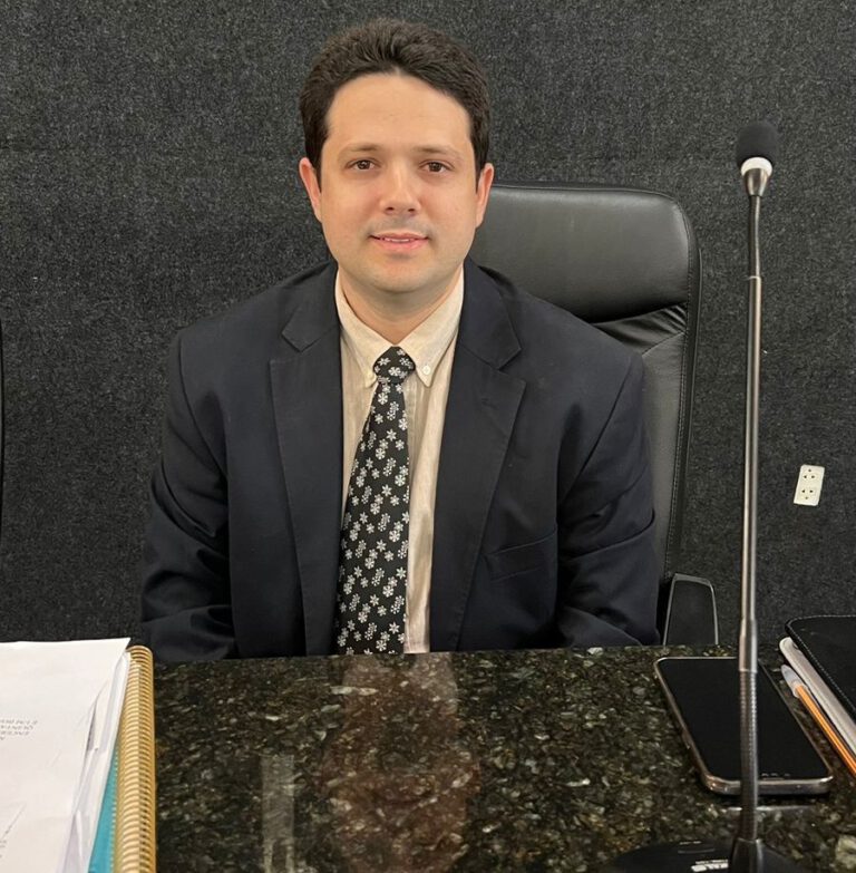 Dr. Eriberto exige pagamento retroativo e melhorias no incentivo à saúde bucal