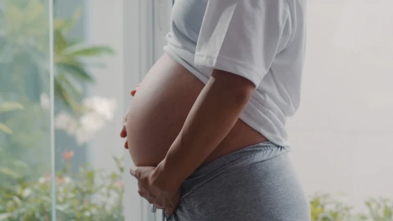 Três a cada 10 mulheres grávidas por estupro desistem do aborto legal no Piauí