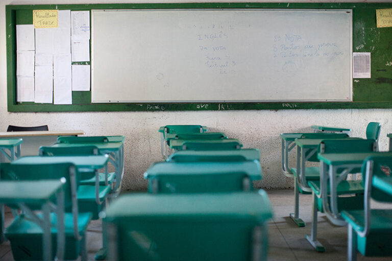 Piso salarial de professores da educação básica passa a ser de R$ 4.580 mil