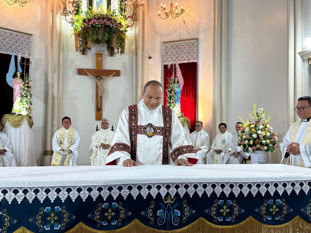 Diocese de Picos Ordena novo Diácono