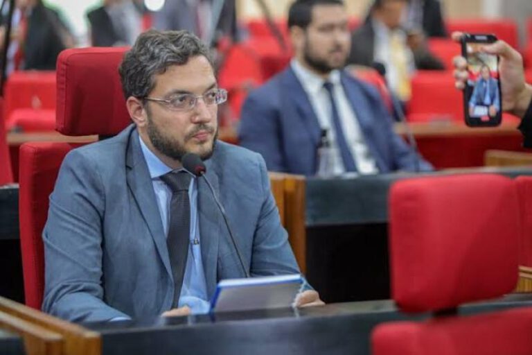 Governador sanciona Projeto de lei do deputado Aldo Gil que prioriza matrícula de órfãos em escolas públicas em tempo integral