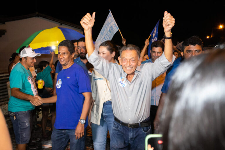 Poeirão atrai multidão no bairro Morada Nova e fortalece campanha à reeleição de Gil Paraibano
