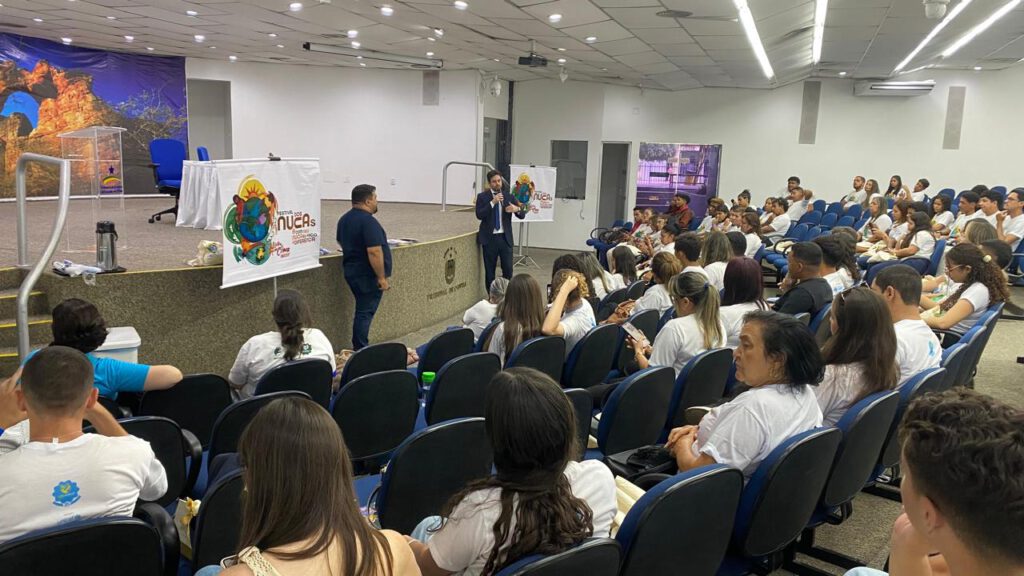 Representantes do NUCA de Picos participam de evento do Selo UNICEF em Teresina