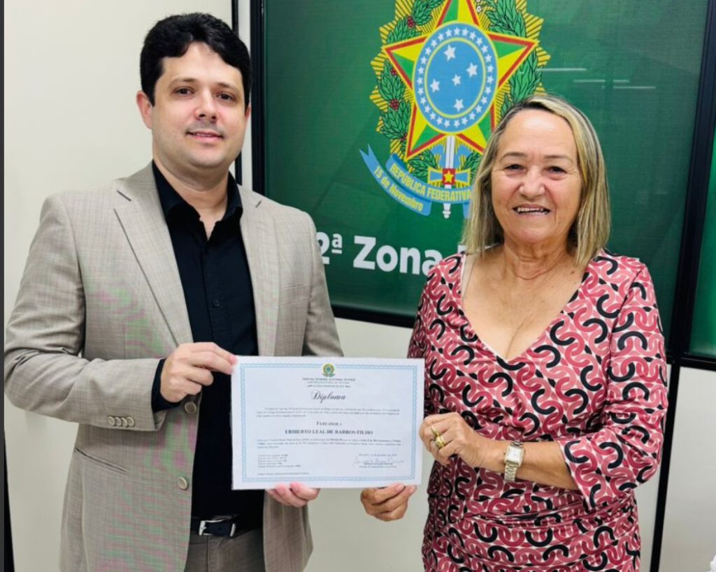 Dr. Eriberto é diplomado para o segundo mandato como vereador de Picos
