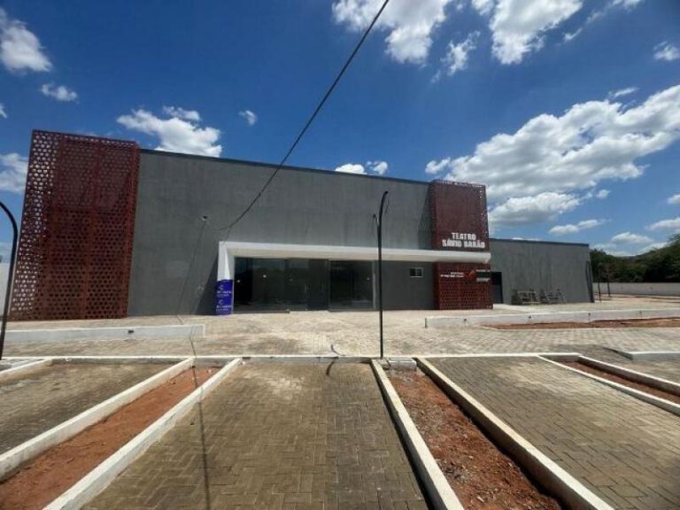 Cineteatro de Picos está com 90% da obra concluída