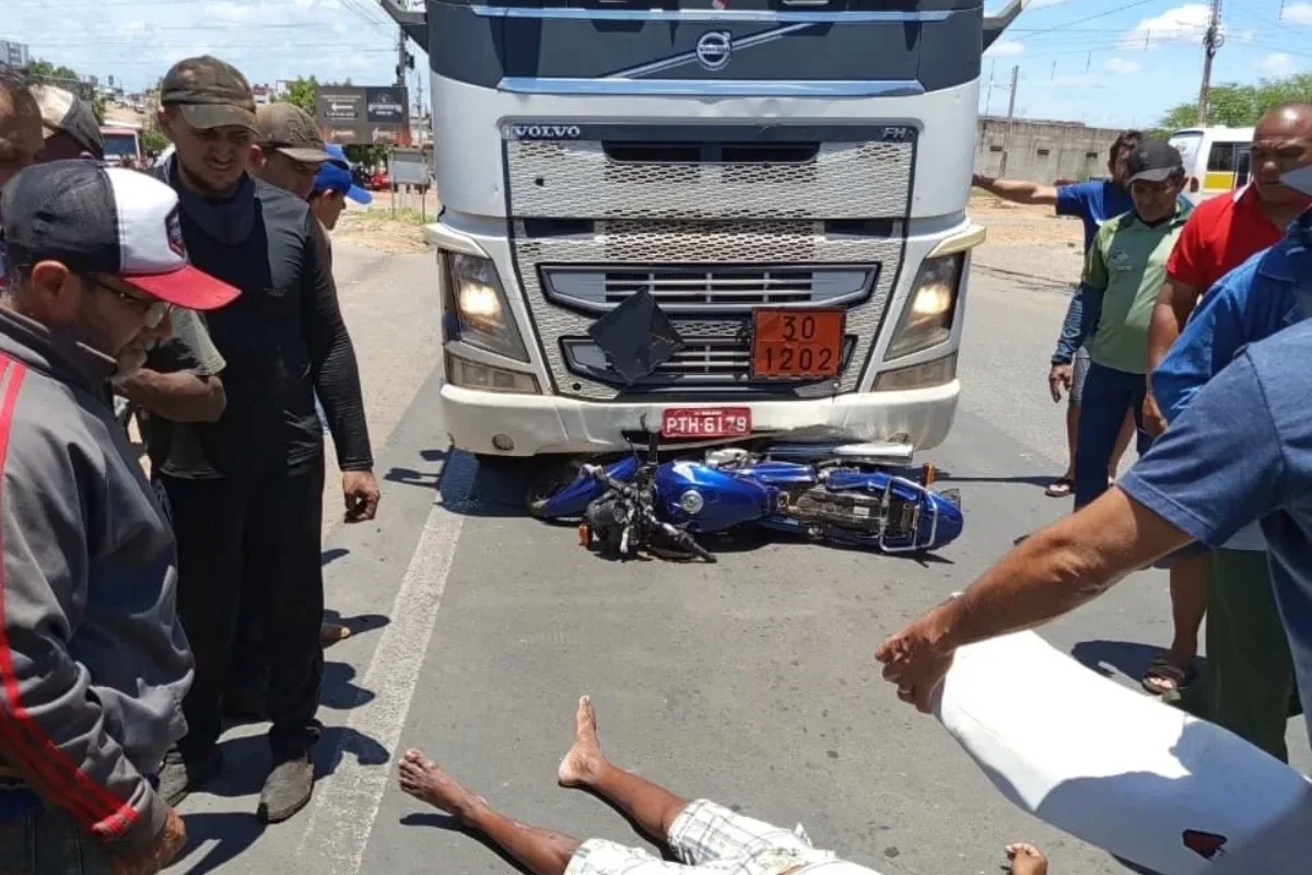 Acidente na BR-407 - Foto: Redes Sociais